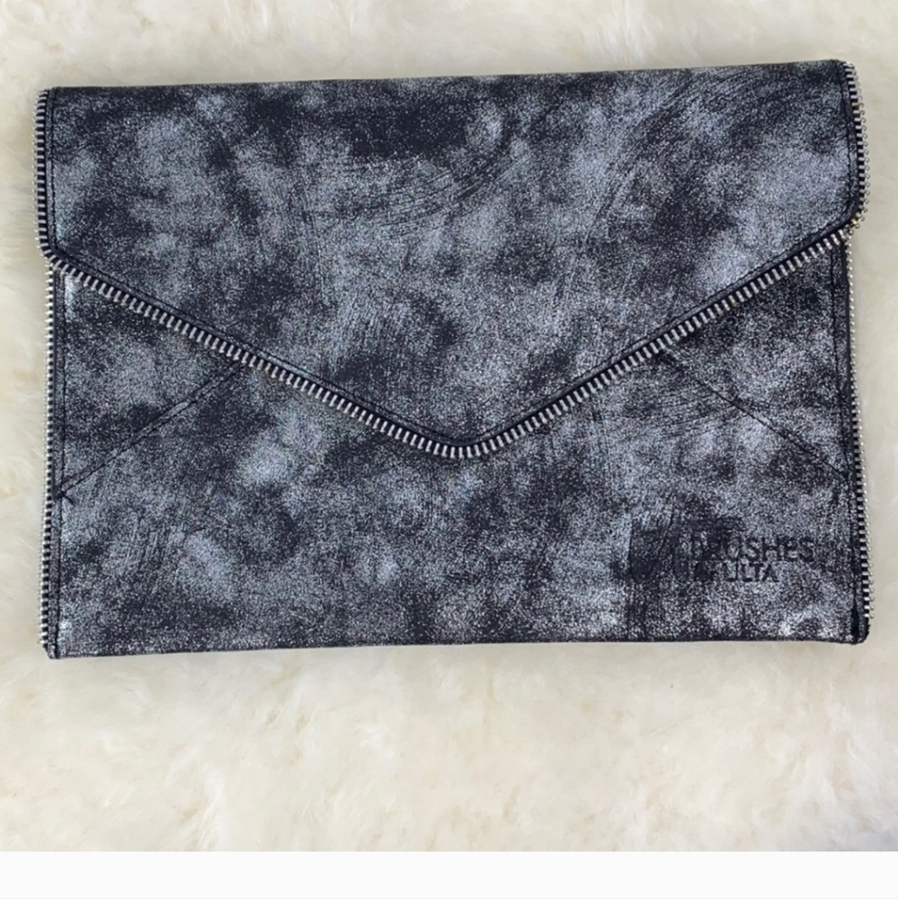 NEW IT Cosmetic Black and Silver Makeup Bag